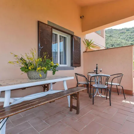 Lejlighed La Paradisa-3 By Interhome Nisporto